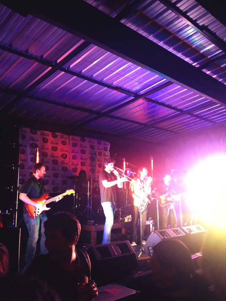 MikeLuzecky's tweet photo. @proggermusic killing it at #SXSW 
@jamin_music 
@ncbassphysics http://t.co/DVerxYamMJ