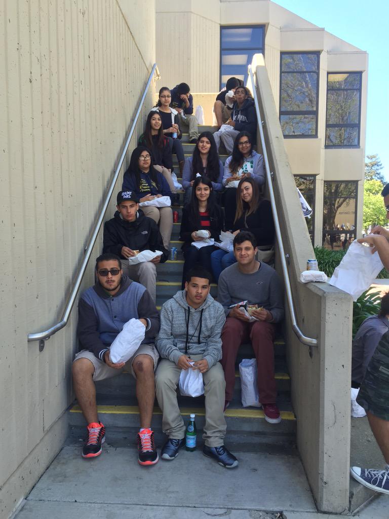 PerlasChar's tweet photo. Awesome event!! @COA_StudentLife #CTEFair http://t.co/SBI6N2YbBO