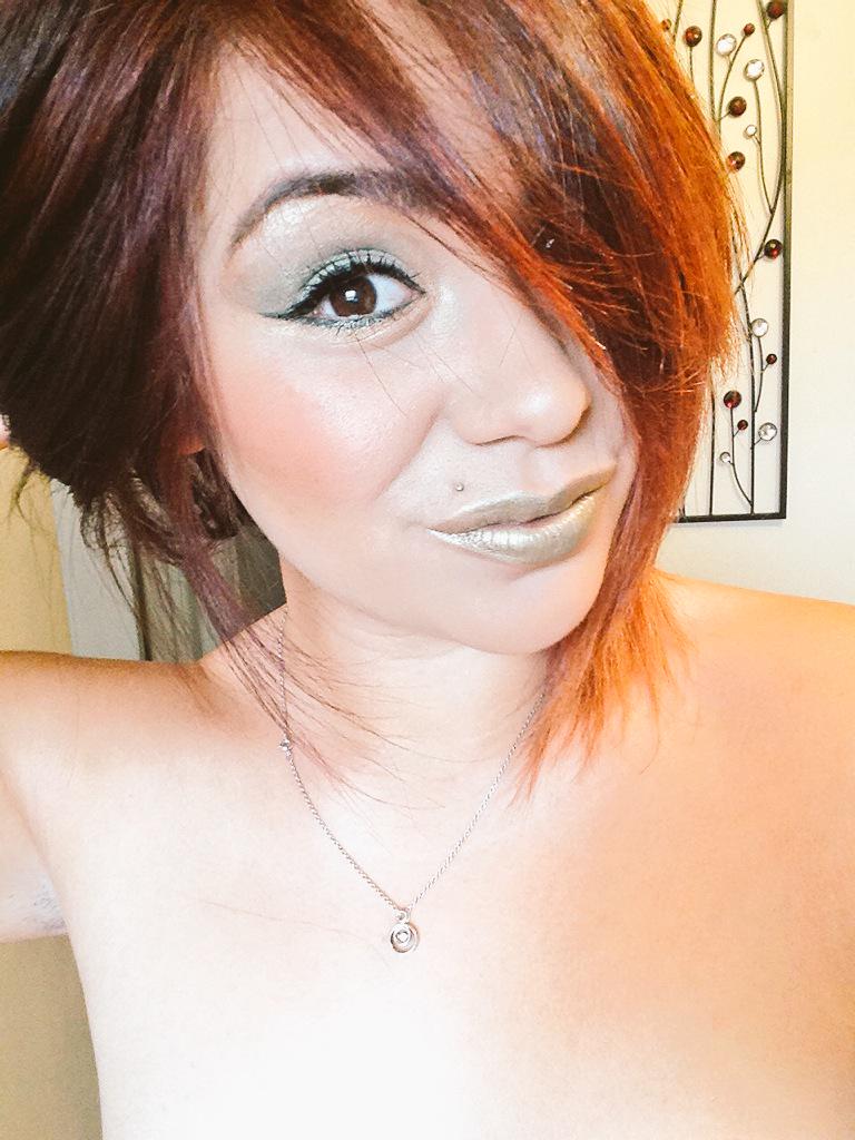 mavz_xoxo's tweet image. Nothing like feeling beautiful in your own skin. 💭👑 #okaygoodnight