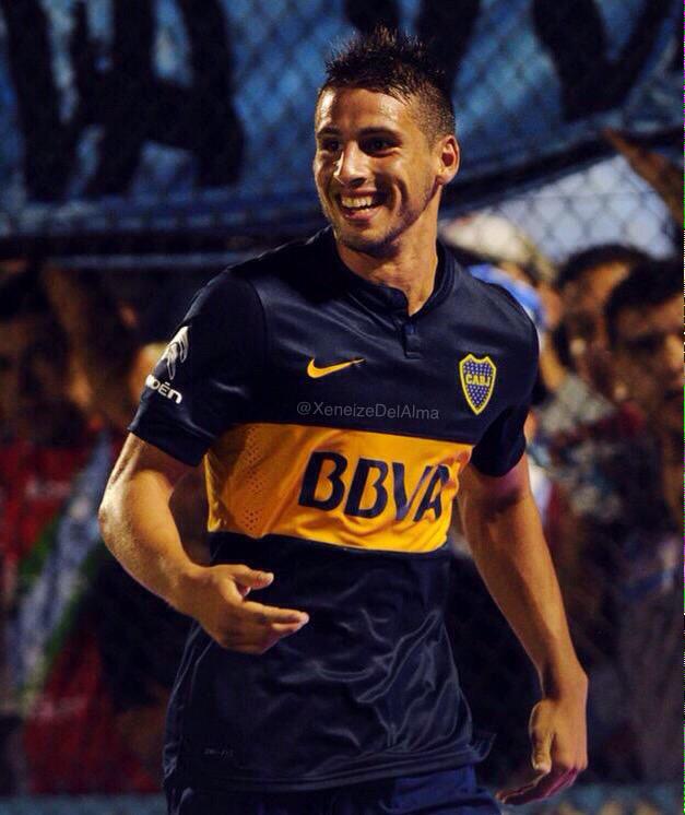 LevysBazar's tweet photo. La gente lo eligió, Jonathan Calleri FIGURA del partido http://t.co/NIqPBXB2Ix