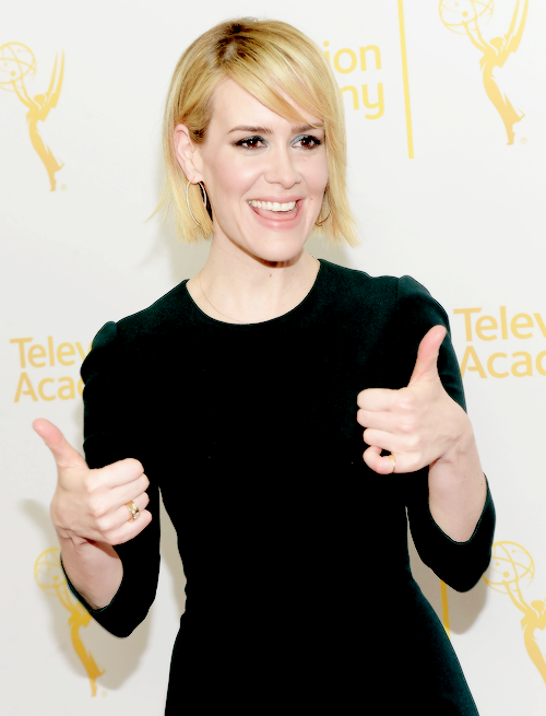 ChauCecy's tweet photo. "@sarahseason: #SarahPaulson #EveningWithAHS #AmericanHorrorStory March 17, 2015 http://t.co/PenBCje9Kr" 😱