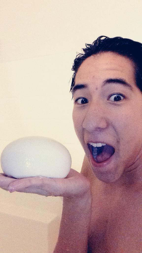 Your___Angel21's tweet photo. Girls be like: Got a bath bomb!!!
π₯π£π #itssoap http://t.co/3vIAkQuj1j