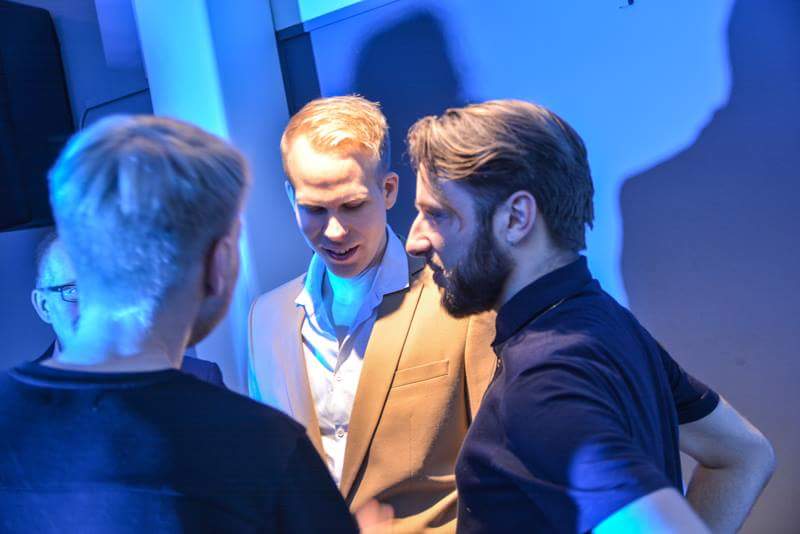 TeamEvaenTeun's tweet photo. Teun en Rick paul op de première van Angels in America.
Wij gaan er zeker naar toe http://t.co/GflJ6ccYOs