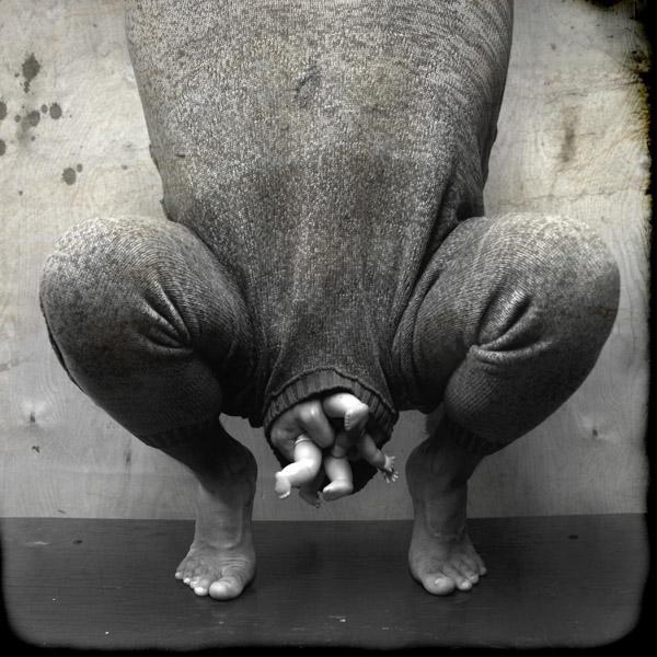 Elduenderevista's tweet photo. Las imágenes más inquietantes del fotógrafo polaco Pawel Bajew http://t.co/uuOp8bIHV1 http://t.co/XvE2MqjpnC