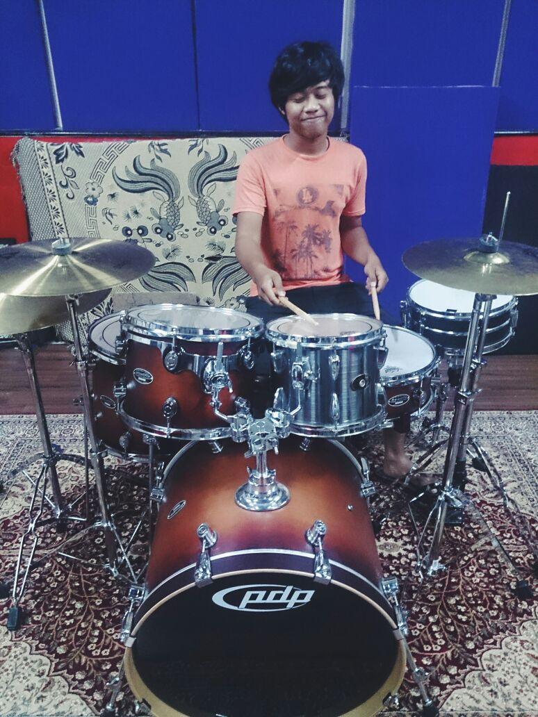 TheFOIBand's tweet photo. Oooppss!! http://t.co/jJDWBiFRbl