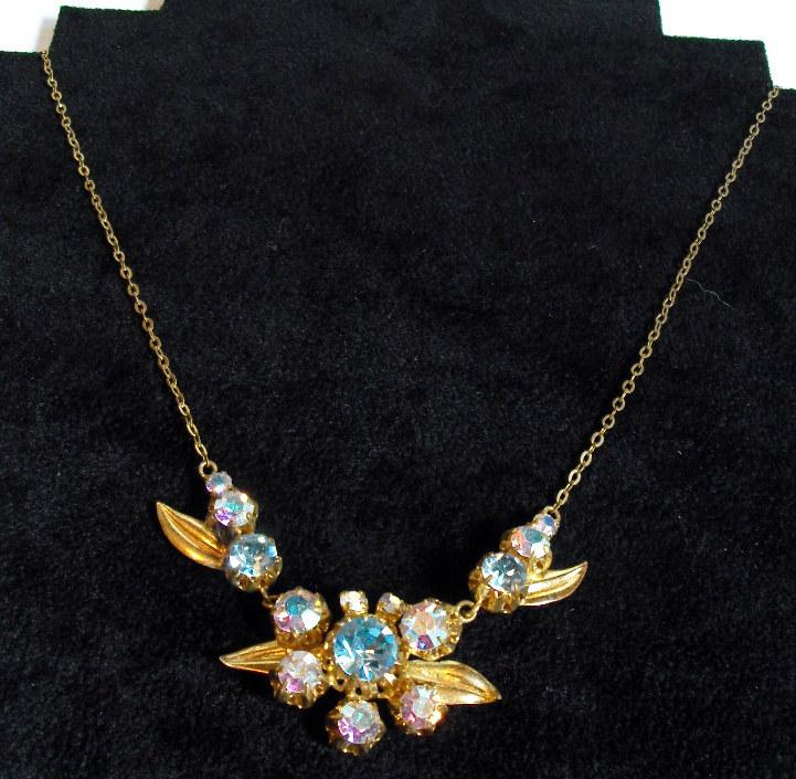 CartersCollecta's tweet photo. JUST LISTED
Harlequin floral necklace £16/offers welcome
http://t.co/L3xxFCmO3E
#CartersForSale #FollowVintage http://t.co/hq6CJ3fhLG