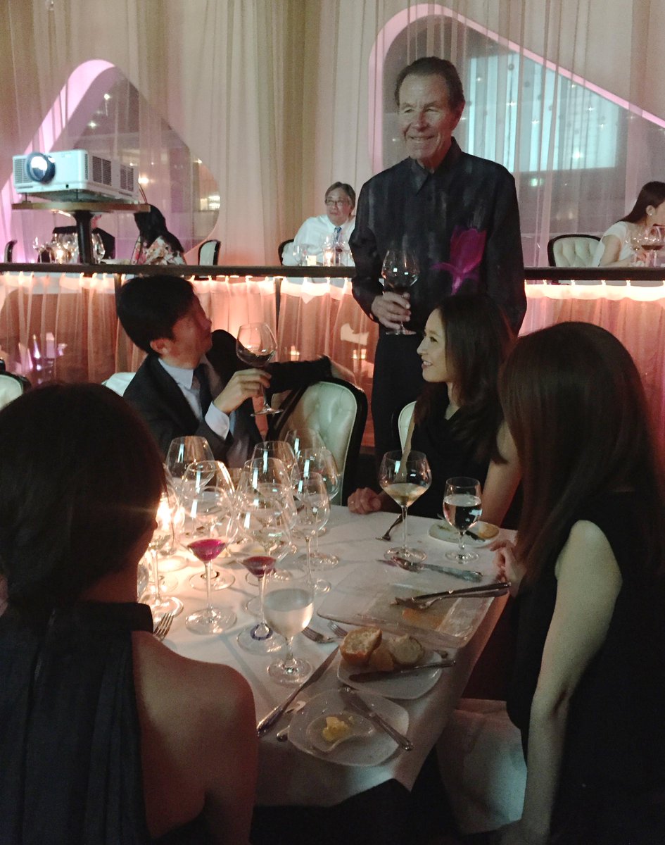 VinAsiaWines's tweet photo. @ycarolines and Josh Jensen, @Calera_Winery, hosted a winemaker's dinner for 80 at Dazzle, in Tokyo's Ginza District. http://t.co/hiPDgg77dT