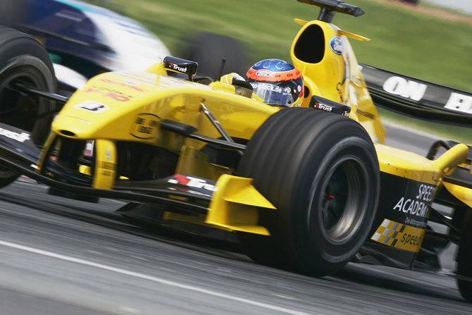 Happy 33rd birthday to the one and only Timo Glock! Congratulations 