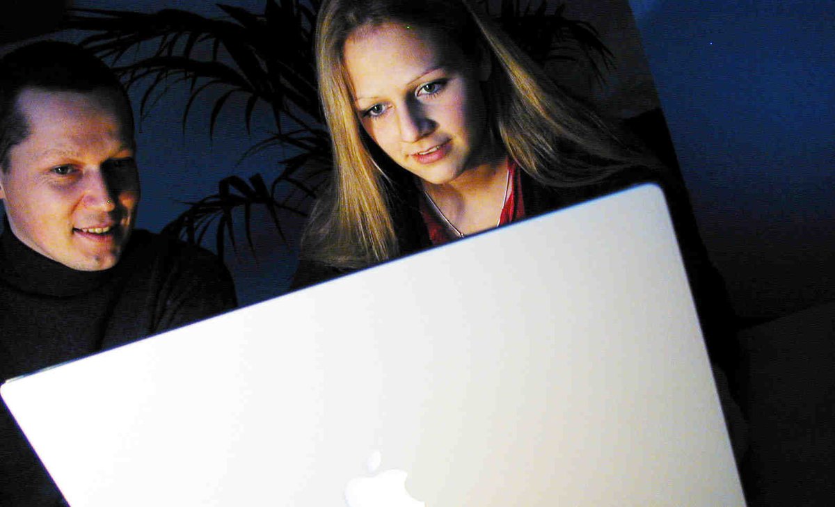 Meer bereik, meer resultaat met het organiseren van een hybride congres of event! Hoe&amp;Wat: congresmagazine.nl/hybride-congre…