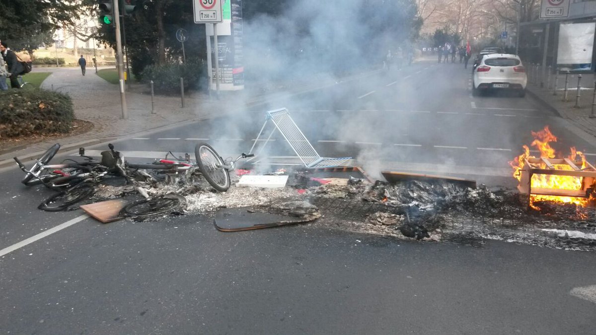 Alles Gegenstände des Kapitalismus... ? #18nulldrei #18null3 #blockupy #Frankfurt #18m #m18