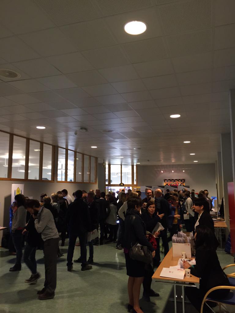 Erlendkf's tweet photo. Namsos konferanse: "smarte anskaffelser av varslingssystemer i helse- og omsorg" #vftagder http://t.co/DFpmQkVIfh