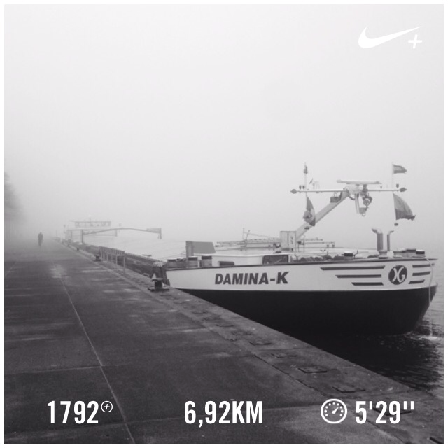 daisy_opp's tweet photo. I just ran 6,92 km with Nike+. http://t.co/n4SaOcfMNp #nikeplus http://t.co/XX8BSQYM78