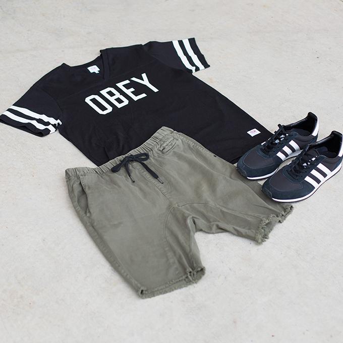 Universal Store tweet media