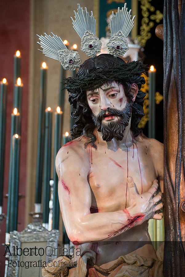 Besapiés al Cristo Varón de Dolores (Sevilla):
aortegafoto.es/verGaleria.php… <a href="/hdaddelsol/">Hermandad del Sol</a>