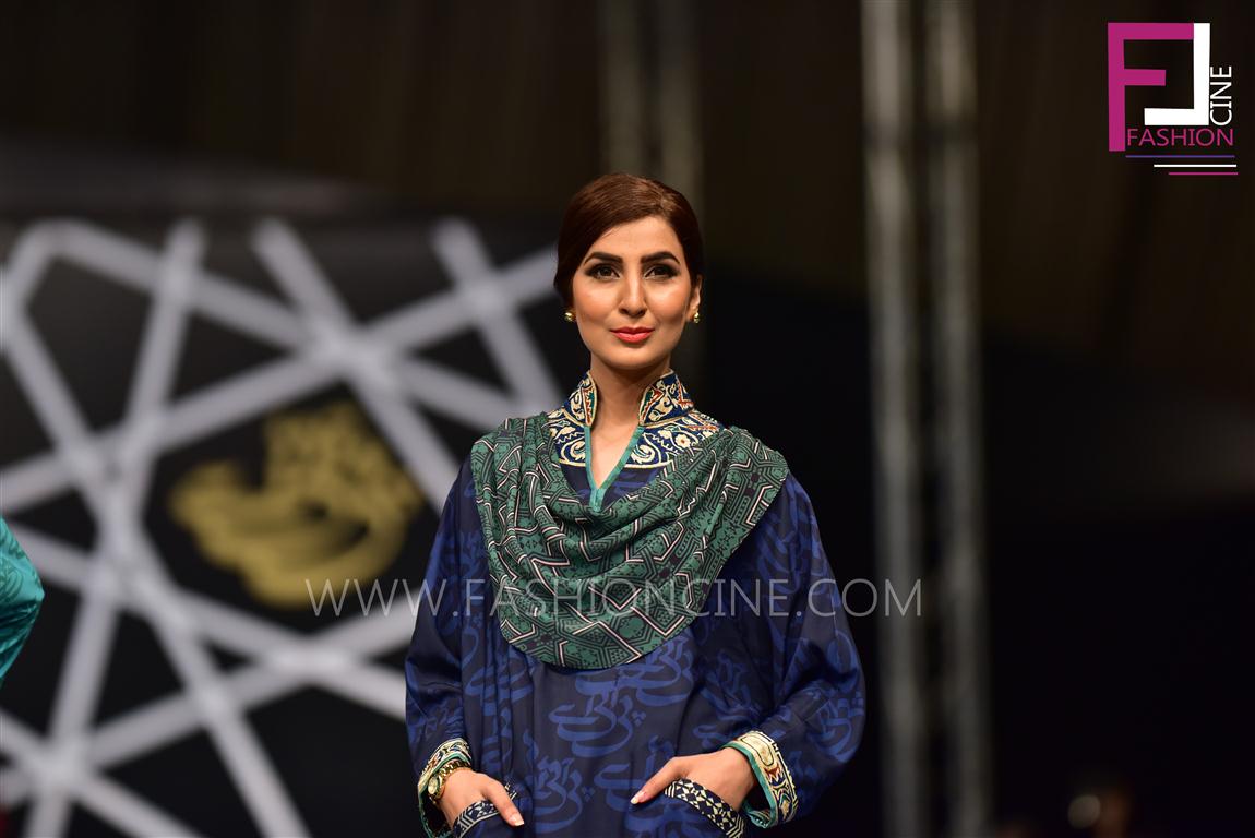 fashioncines's tweet photo. @HouseOfShamaeel &amp; @SonyaBattla2 Design Uniforms For PIA Runway Fashion Show #StylePIA @FriehaAltaf @habib_areeba http://t.co/P2lUoy9JnH