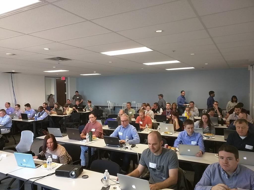 kellyjandrews's tweet image. Getting ready in Indy to #golightningfast. Great crowd of awesome Indy @SalesforceDevs! @martinmdrhit