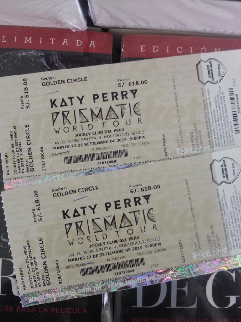 Victorin29's tweet photo. PERU LISTO !!@katyperry http://t.co/SpmURD5H1D