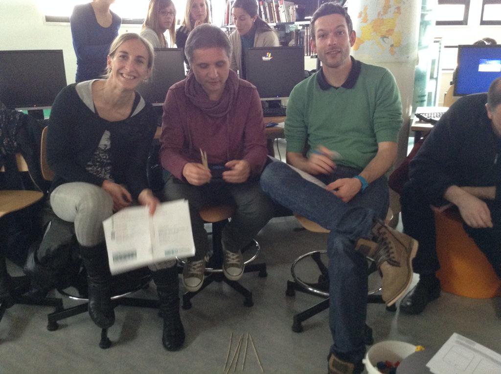 SeveHdbrg's tweet photo. Mise en situation des #photoproblemes à #tabletday ! Avec @vtileti http://t.co/wlKi0TlpDm
