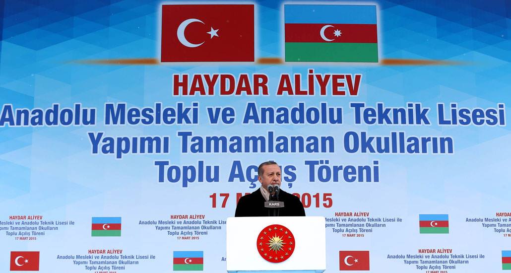 Kürt Sorunu Değil Kürt Kardeşlerimizin Sorunları Vardır
goo.gl/XcAYl5