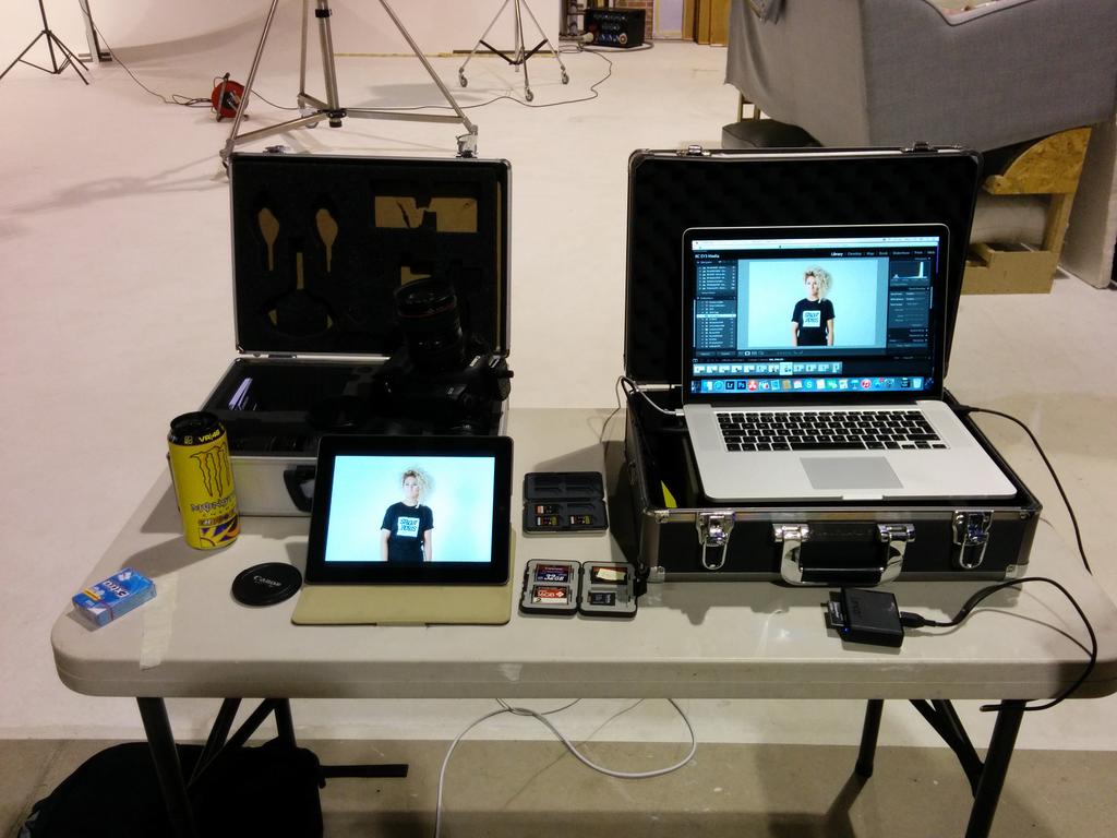 StandoutAppUK's tweet photo. @KcLockeFilms Killing it at the Standout Shoot. http://t.co/u3GLhO6xEK