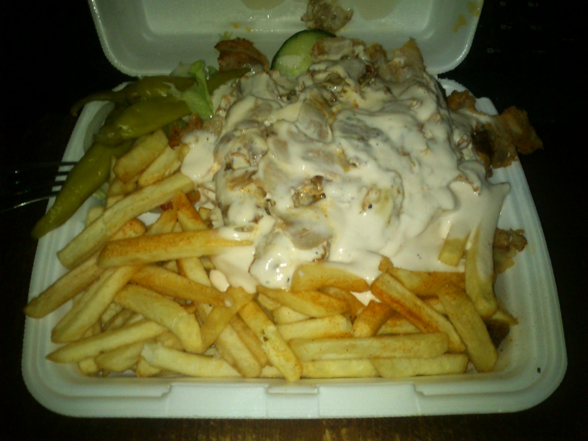 Im having some well deserved kebab before stream! #VeryHealthy