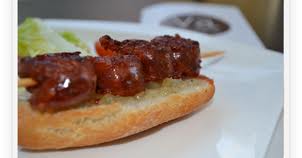 pubcachi's tweet photo. TAPA DEL DIA CACHIPUB:
LPATATAS RELLENAS AL HORNO
PERRITO 1€ 
TAPAS ESPECIALES 1,50€
HAMBURGUESAS, PIZZAS, BOCATAS http://t.co/CuxnYlLyKd