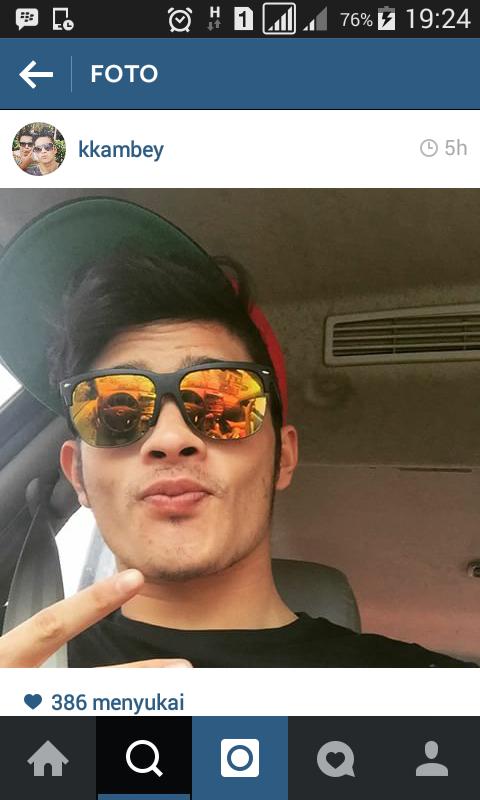 Official_KevinK's tweet photo. Kk keren banget @kkambey93 @LikersKevin #beyvers "flasshhh" hahahaha.. http://t.co/CDQZR1rc6I