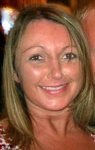 New leads in hunt for missing chef Claudia Lawrence dailym.ai/1AEhbH2