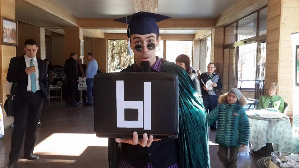 Народ начинает включаться в PKI-квест "Расследование компьютерного преступления" cottonway.club/#/