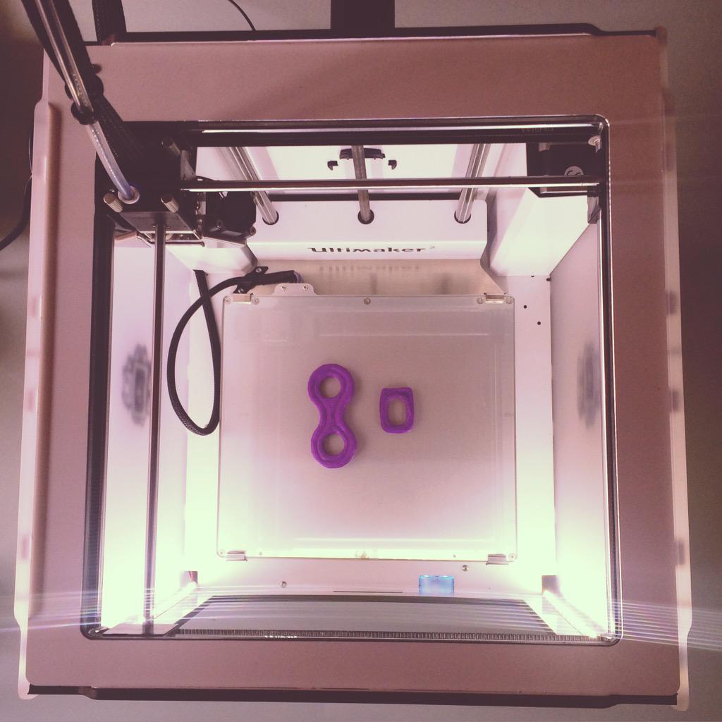 commedesmachine's tweet photo. 3D Purple
👾🍥🌸🍇🍬🍆🔮💜
#Forniturales #3dPrinting
#Sustainable #Technology
#FashionTech #Impresion3D
#Bilbao http://t.co/RnofB3TvkK