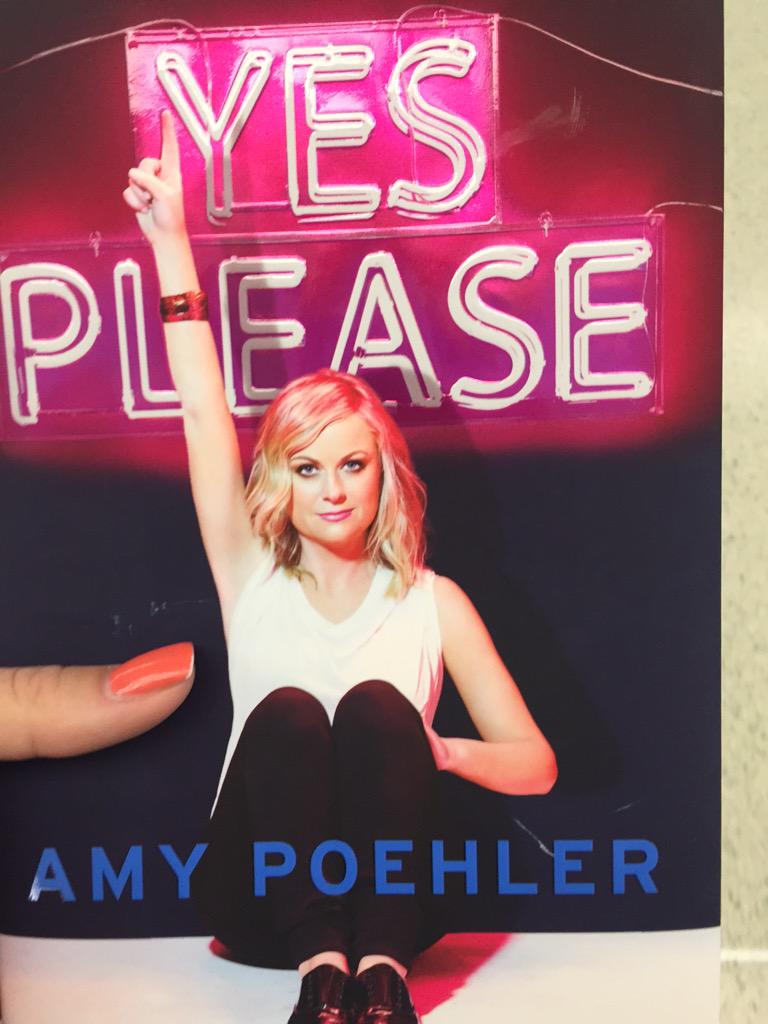 megvlad21's tweet image. PSA: Megan bought a book. #imustbesick #idontread ever.