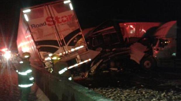 Traffic alert: 50-vehicle pileup on Highway 401 closes lanes near Trenton cbc.sh/WlV3vol #cbcOTT #OTTnews