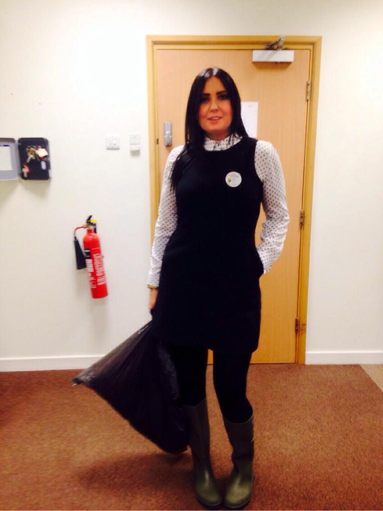 Town Set for it's Spring Clean... Our Store Manager <a href="/kymberleigh_b/">Kymberleigh Brown</a> getting prepared!  🍂🍃🍁🌿  @Justinkalex