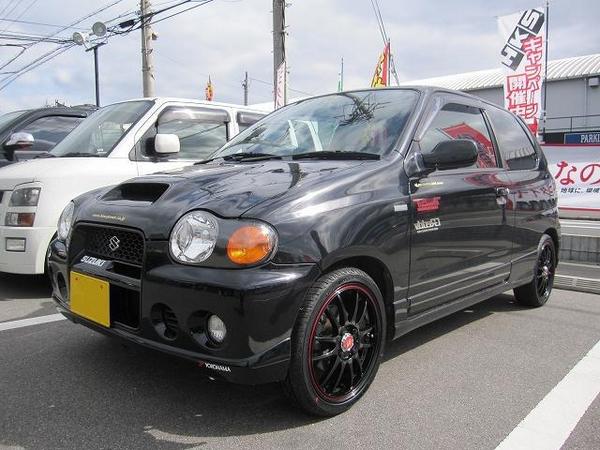 世界の車メドレー Twitter પર スズキ アルトワークス Ha22s 3代目のアルトワークスである エクステリアには初代ワークスから丸目ヘッドライトを踏襲している エンジンに可変バルブタイミング機構 電子制御スロットルを採用し高性能化が図られた Http T Co