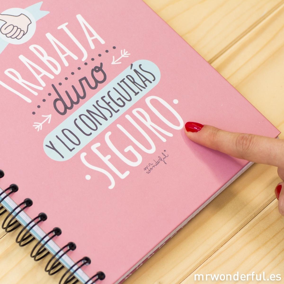 mrwonderful_'s tweet photo. Nuestras libretas hablan solas, sí señor. ¡A por todas! http://t.co/BGSkTuPipg http://t.co/5V48n8iuja
