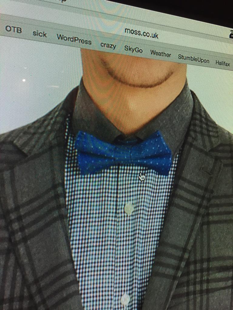 OnTheButton_'s tweet photo. And this is why we don't shop elsewhere #greatvisualmerchandising #nicetieknot http://t.co/B46MXWQZKk