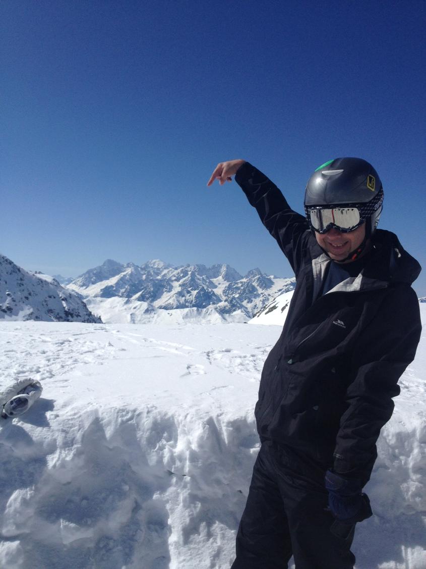 LukePinney's tweet image. Pointing to Mount Blanc @KICSSeniors