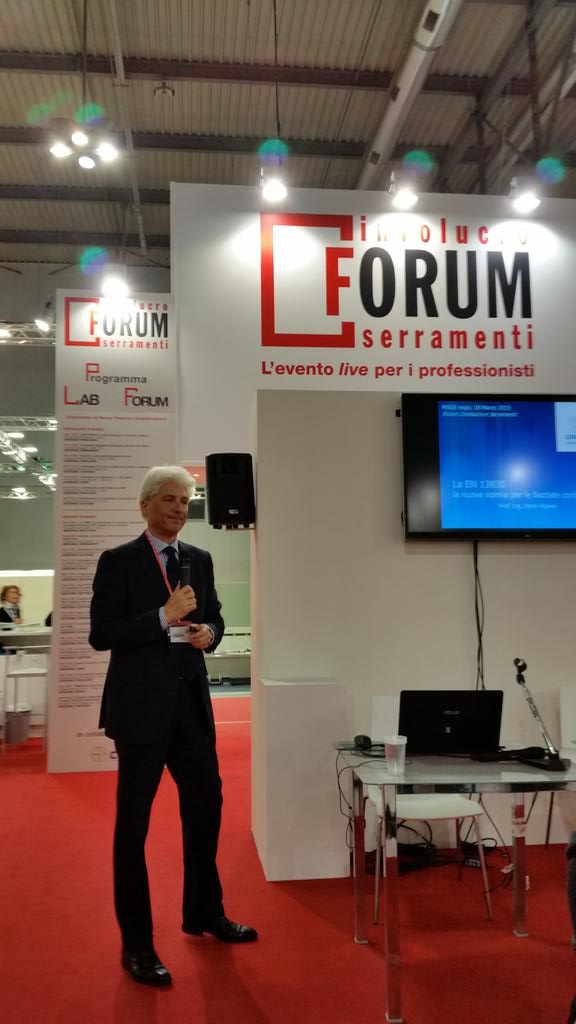 UNICMI's tweet photo. Paolo Rigone a @MADEexpo : #UNI 13830 #facciatecontinue http://t.co/C95BwpT92o
