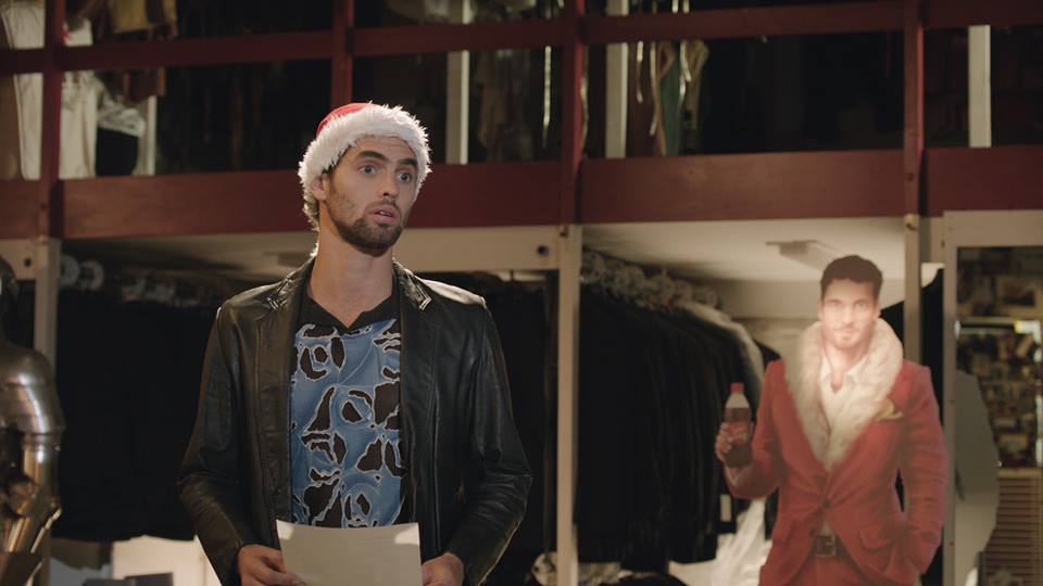 Pakvanmijn_Hart's tweet photo. Ladies: SEXY SANTA! http://t.co/DiiYYd9z8C