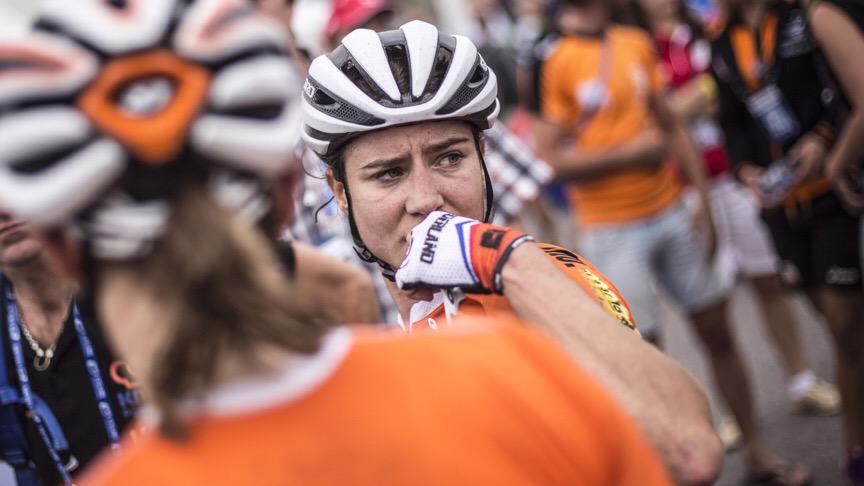 Een derde gouden plak op de Spelen. Dit keer op een mountainbike. Het is hét hoofddoel van Vos nos.nl/l/2025469