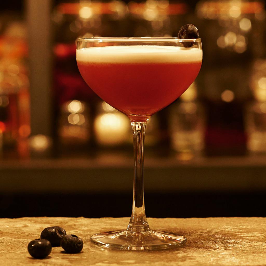 TheVault_Soho's tweet photo. Come down this evening for some mid-week momentum! http://t.co/5UFWCh07Fo