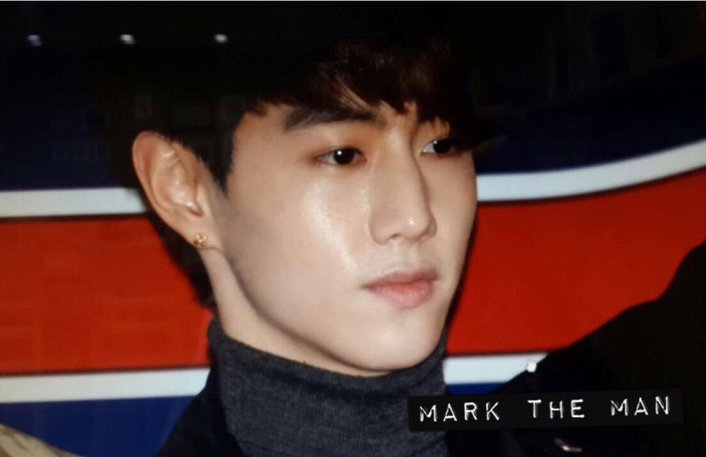 marktheman_com's tweet photo. 150318 스물 VIP시사회 #MARK #마크 http://t.co/RQp2qLKCJq