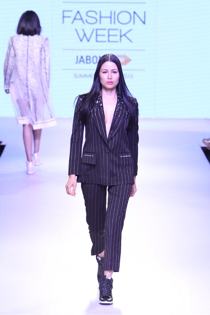 #Huemn mixes tailoring and sports luxe at #LFW #SS15 #Day1