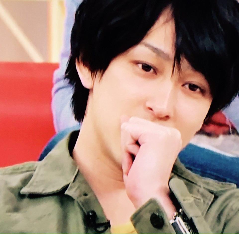 横山くんの眉毛bot on Twitter &quot;この前髪の間からちょろっと見える右眉が愛しすぎて…嗚呼、ちょろ眉よ。嗚呼、横山くんよ、貴方は