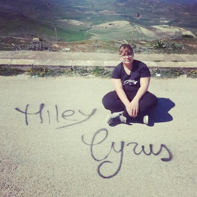 smilerz98's tweet photo. She's everywhere ❤❤  @MileyCyrus  i ove you #ILoveThatBitch ❤❤❤❤❤👑👑 http://t.co/lAqWcp2Can