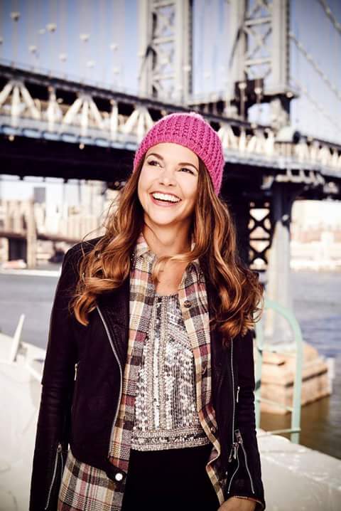 \" SUTTON IS 40 TODAY   HAPPY BIRTHDAY SUTTON FOSTER