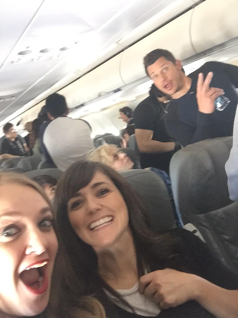 Life_and_Style's tweet image. We weren't lying about the #AirForceFun... @NickLachey @BigMorningBuzz @JetBlue #BUZZat36K @rachelquigs @BlondieeWood