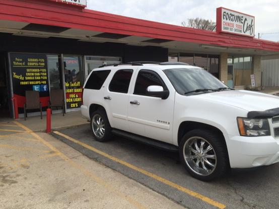 PrivacyTint's tweet image. Tahoe w/ full windshield