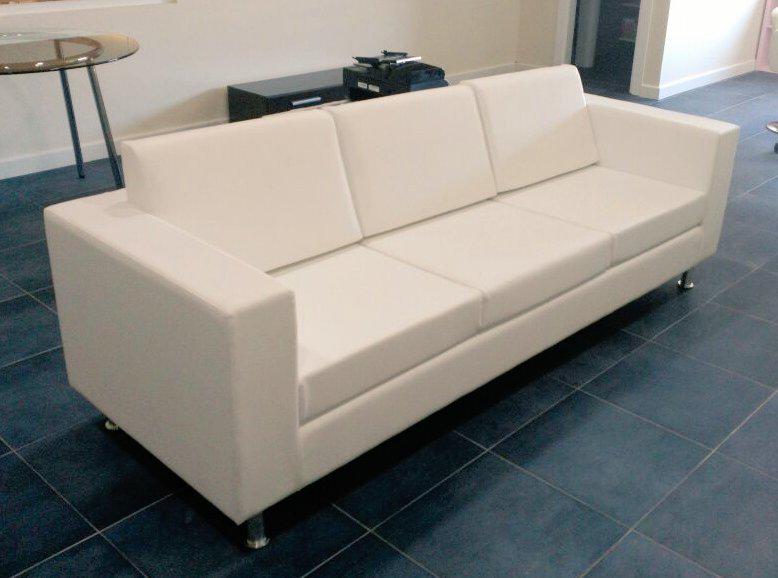 outletsofas tweet picture