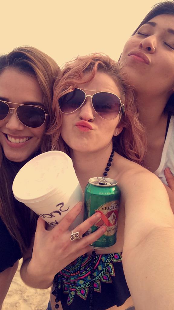 high_immegann's tweet image. Bad bitches are the only thing that I like #wcw @Nottooshabby25 @bekah1278 @SimplyJazmin @XimenaBriseno @ethridge94 💛